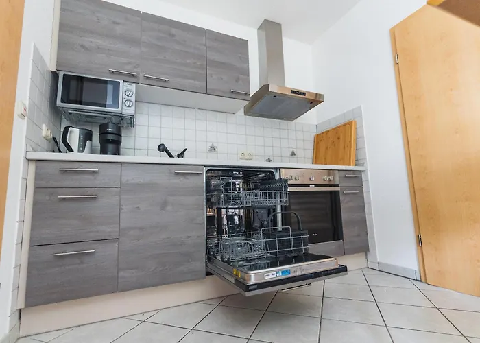 Appartment In Den Weinbergen Bei Mainz - Mit 2X Doppelzimmern, 1X Grosses Wohnzimmer, Bad & Kueche