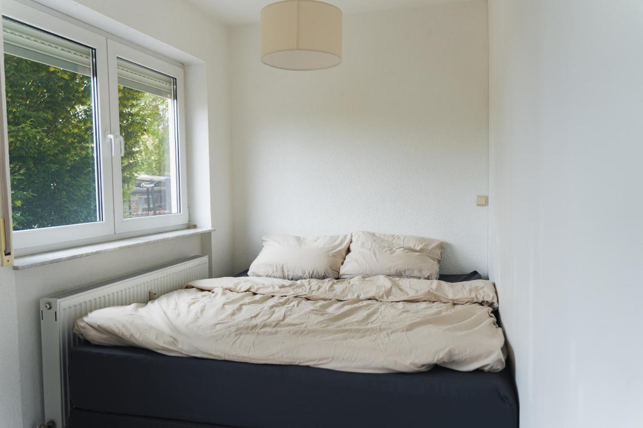 In Den Weinbergen Bei Mainz - Mit 2x Doppelzimmern, 1x Grosses Wohnzimmer, Bad & Kueche