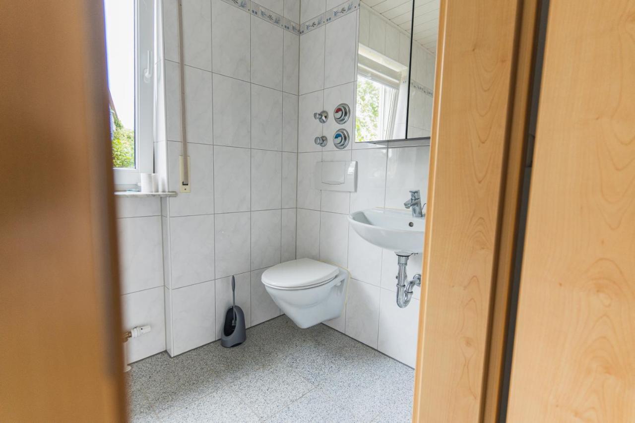 In Den Weinbergen Bei Mainz - Mit 2x Doppelzimmern, 1x Grosses Wohnzimmer, Bad & Kueche Apartment Stadecken-Elsheim